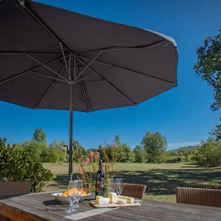 Bleu 26 * Lacapelle-Marival