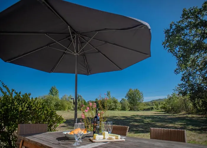 Bleu 26 * Lacapelle-Marival