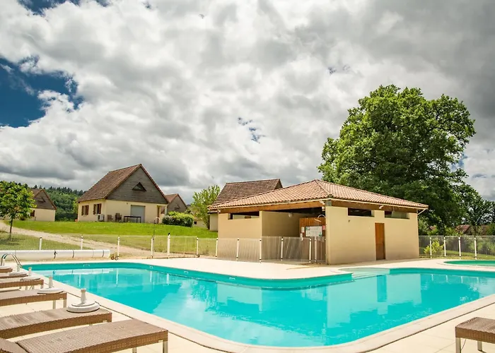 Bleu 26 * Lacapelle-Marival